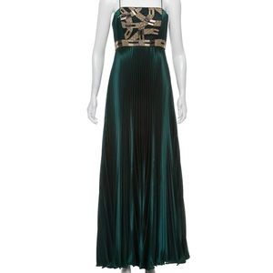 Theia Emerald Green Pleated Gown with Crystal Embellishment at Bodice Sz 6